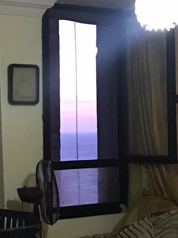 Cozy New 2 Bd Amazing Beach View Next To Hilton Hotel Family Only !العائلات فقط อเล็กซานเดรีย ภายนอก รูปภาพ
